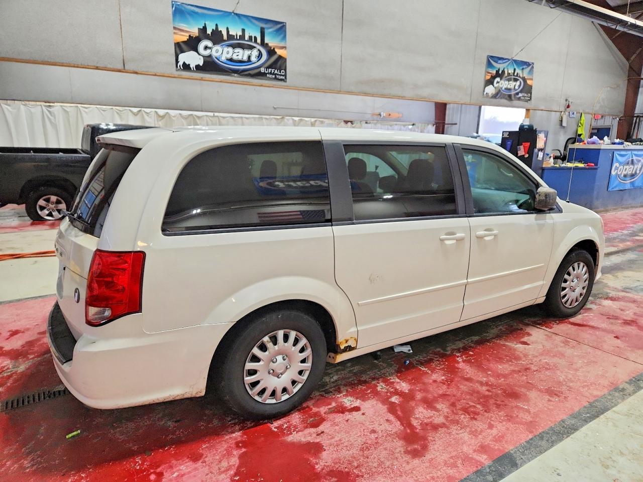 2012 DODGE GRAND CARAVAN SE photo 3