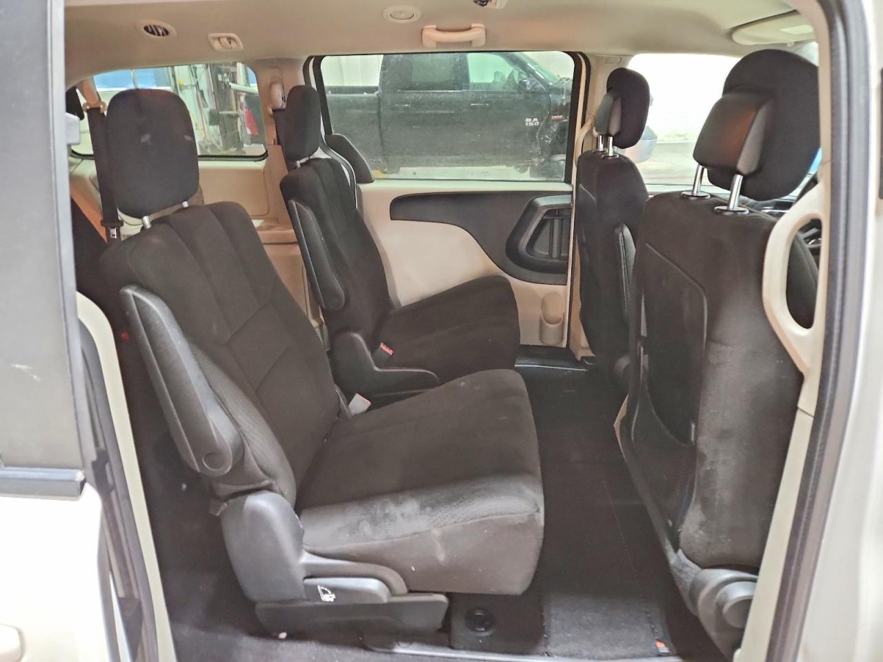 2012 DODGE GRAND CARAVAN SE photo 11