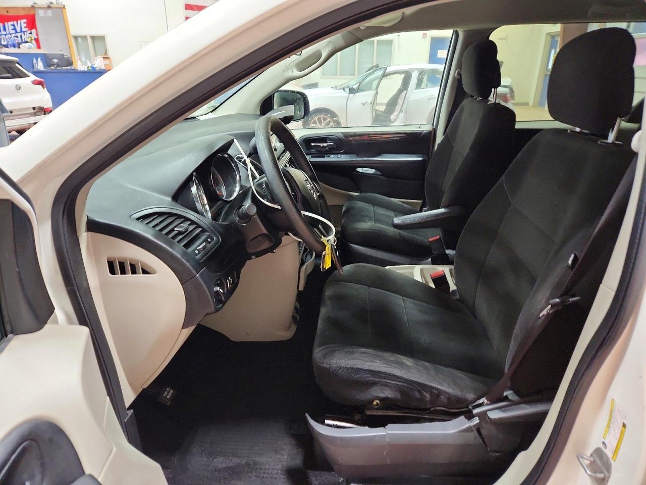 2012 DODGE GRAND CARAVAN SE photo 7