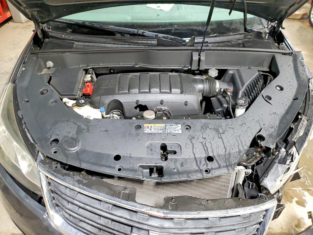 2014 CHEVROLET TRAVERSE LS photo 11