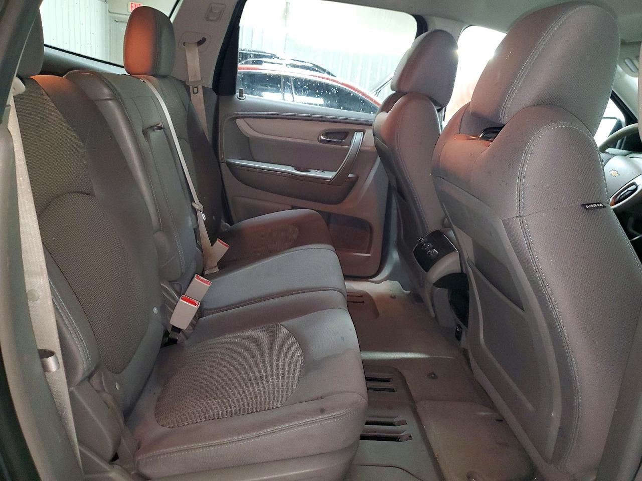 2014 CHEVROLET TRAVERSE LS photo 10