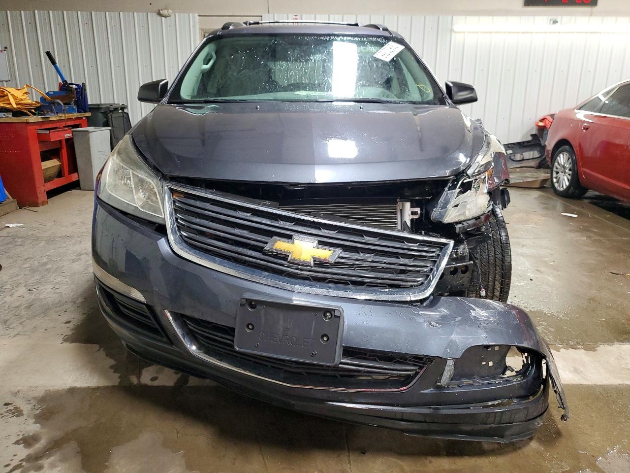 2014 CHEVROLET TRAVERSE LS photo 5