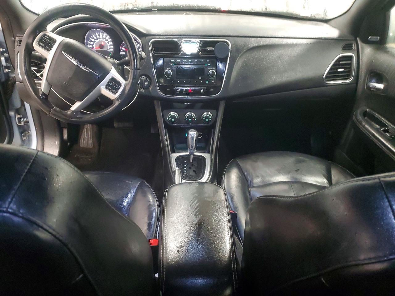 2013 CHRYSLER 200 LIMITED photo 8