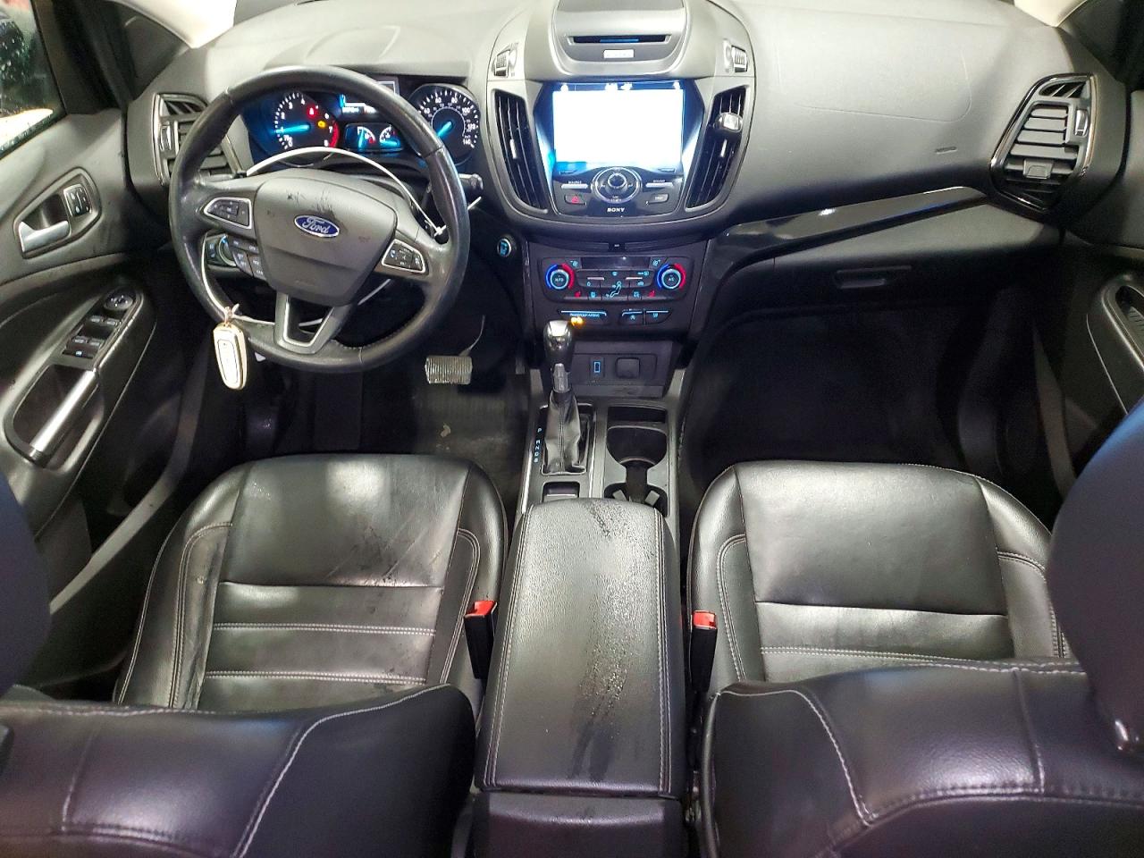 2017 FORD ESCAPE TITANIUM photo 8