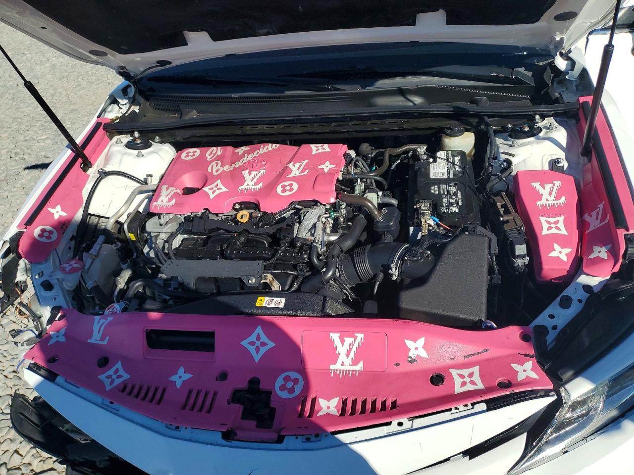 2018 TOYOTA CAMRY L photo 11