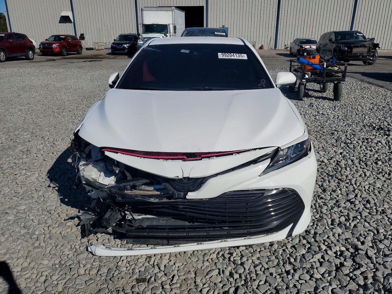 2018 TOYOTA CAMRY L photo 5