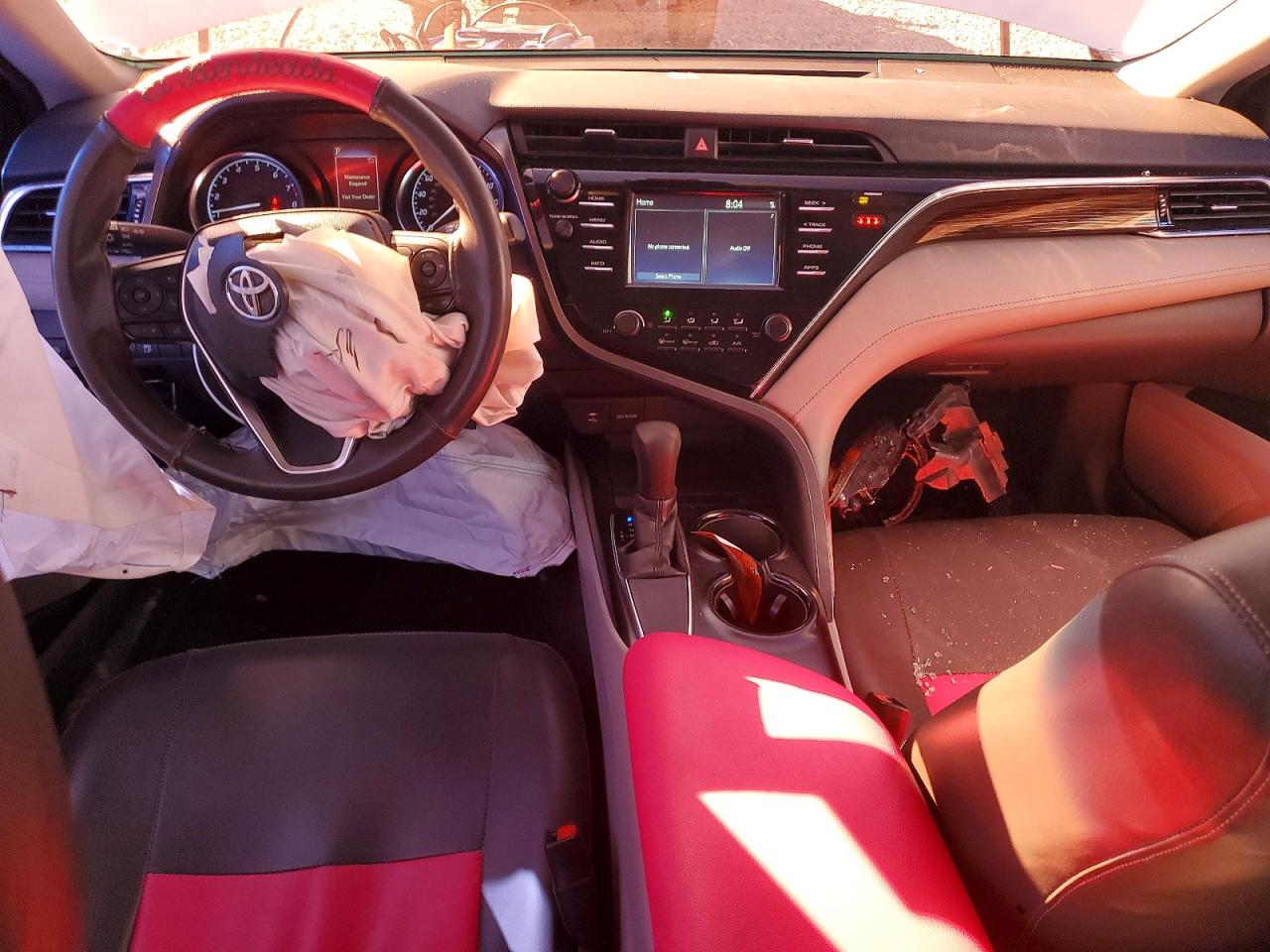 2018 TOYOTA CAMRY L photo 8