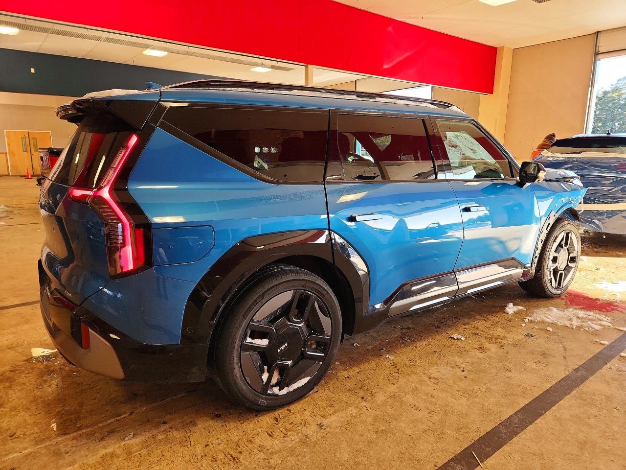 2024 KIA EV9 GT-LINE photo 3