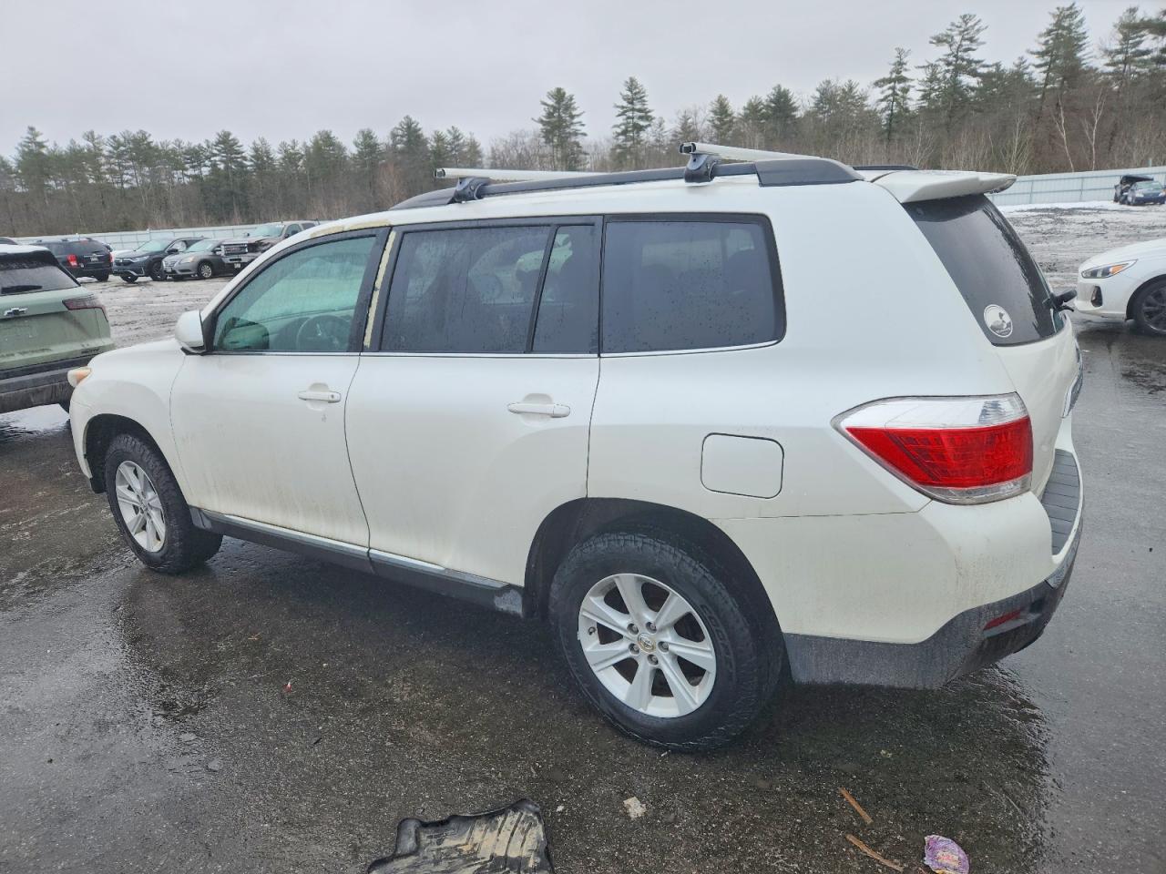 2012 TOYOTA HIGHLANDER BASE photo 2
