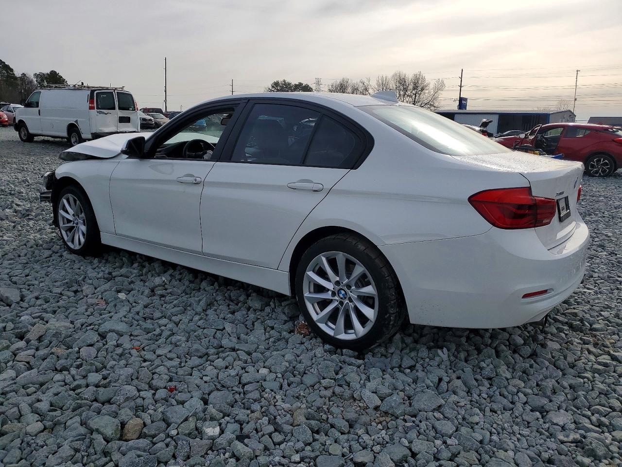 2018 BMW 320 XI photo 2