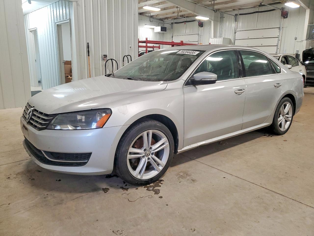 2014 VOLKSWAGEN PASSAT