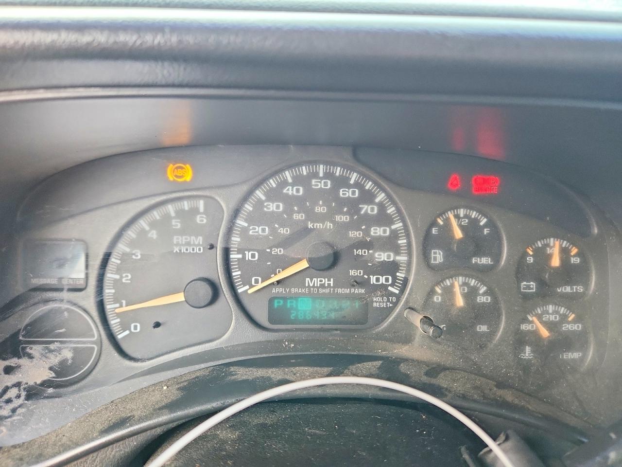 2002 CHEVROLET SILVERADO C1500 photo 9
