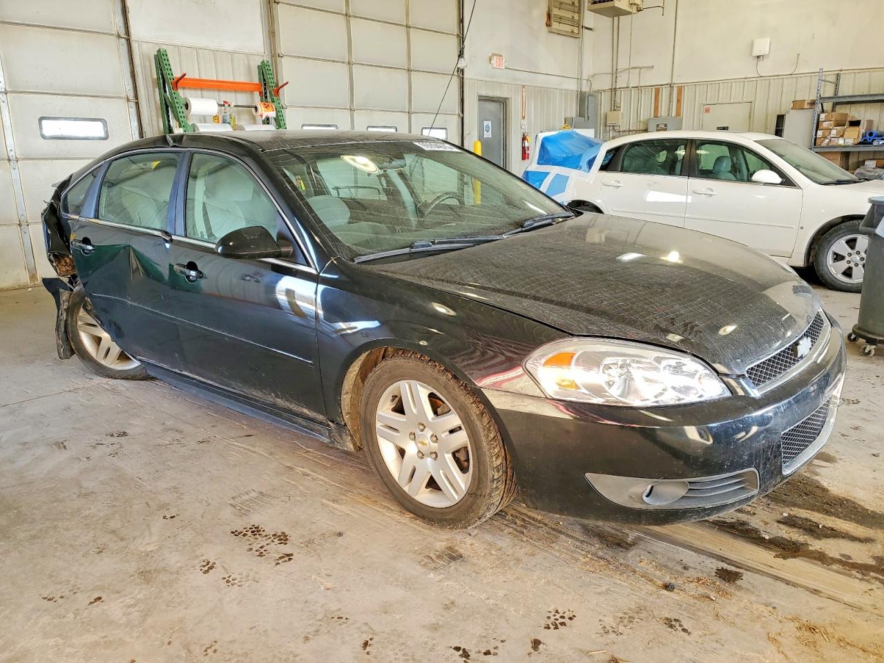 2011 CHEVROLET IMPALA LT photo 4