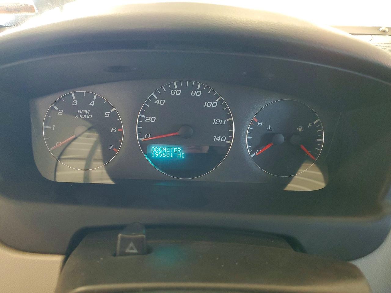 2011 CHEVROLET IMPALA LT photo 9