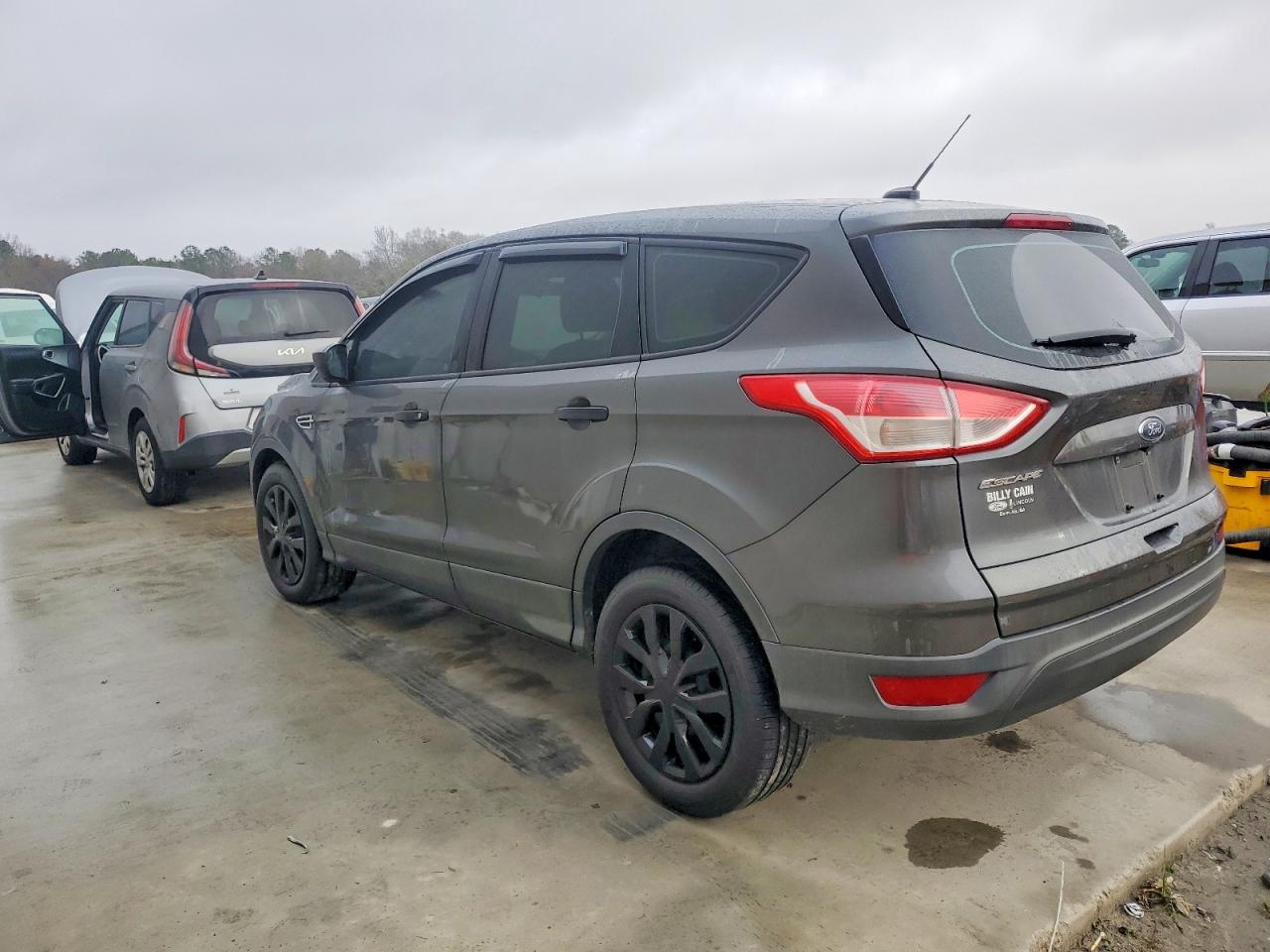 2016 FORD ESCAPE S photo 2