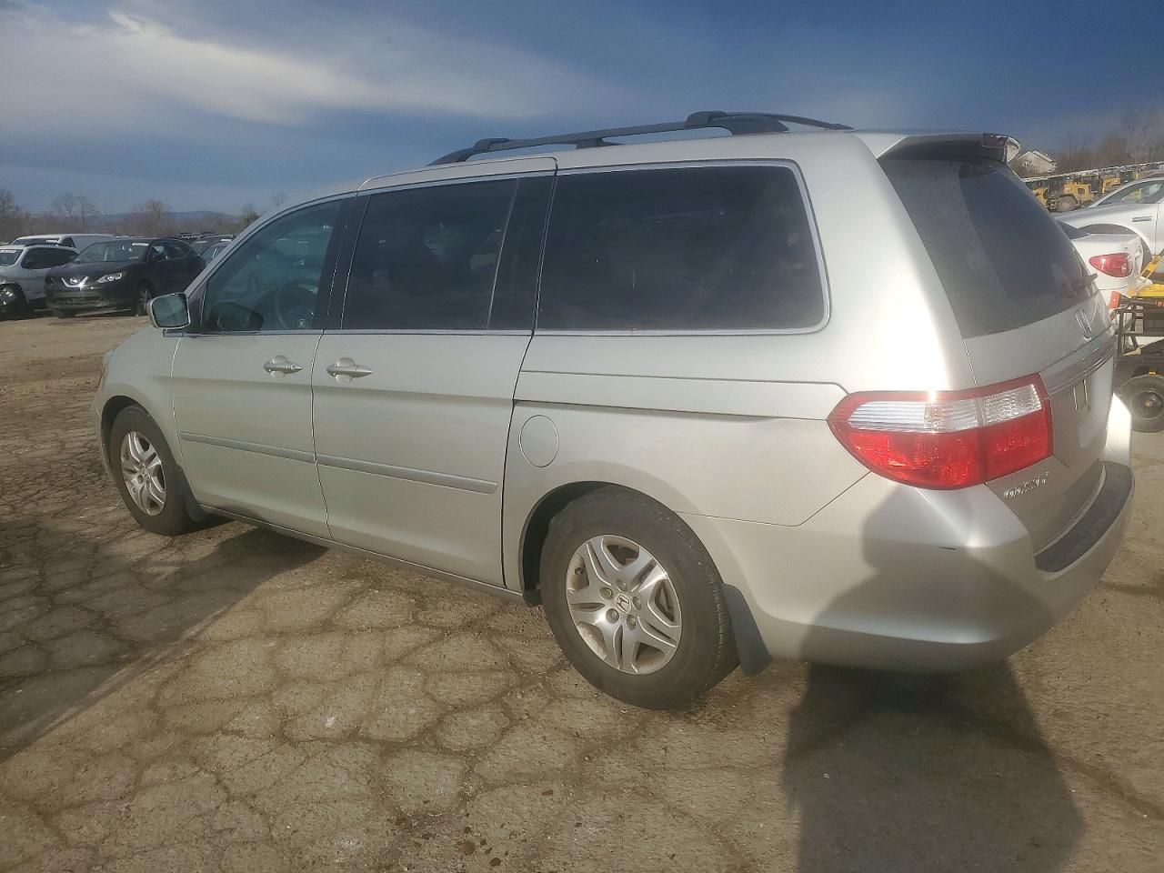 2006 HONDA ODYSSEY EX photo 2