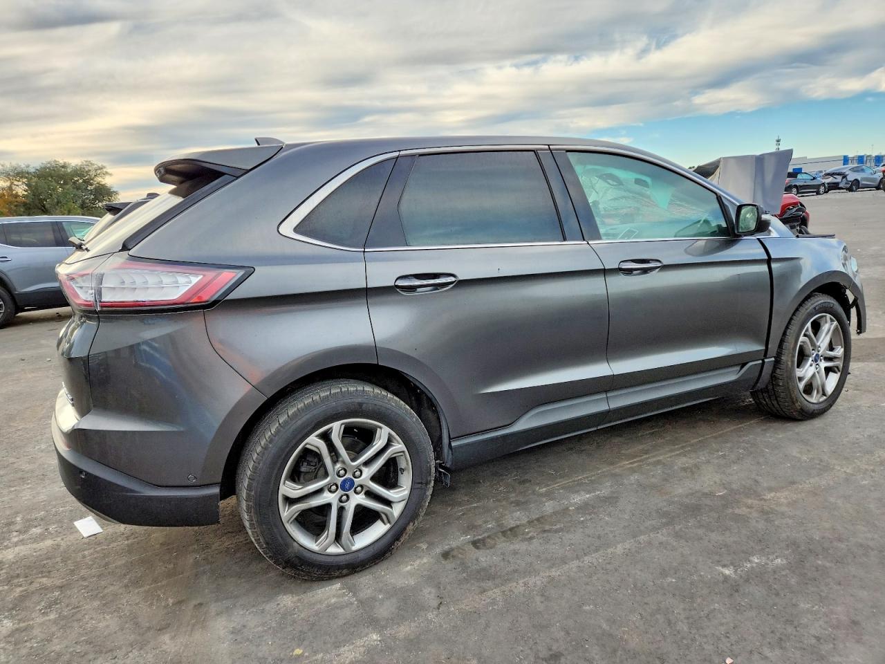 2017 FORD EDGE TITANIUM photo 3