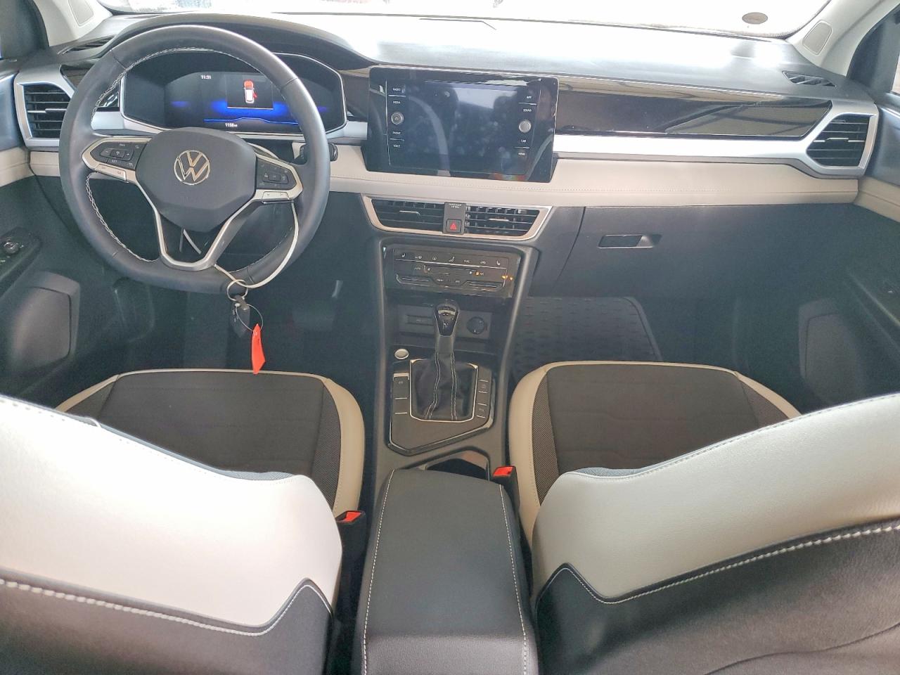 2025 VOLKSWAGEN TAOS SE photo 8