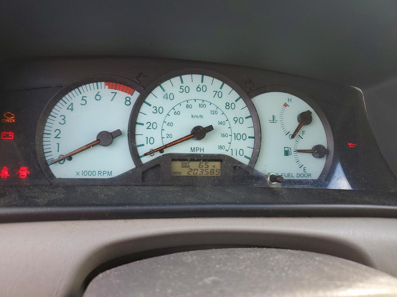 2004 TOYOTA COROLLA CE photo 9