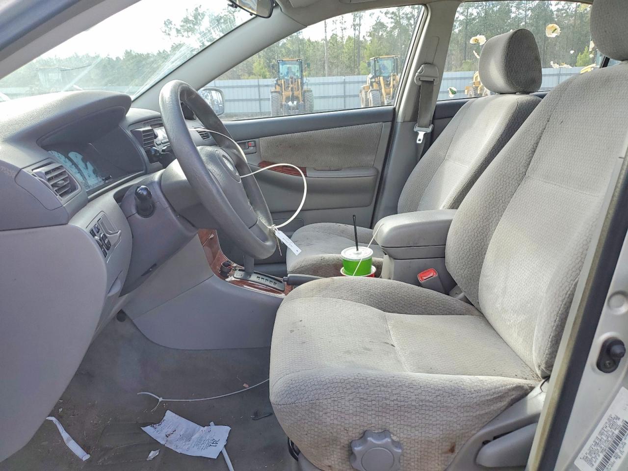 2004 TOYOTA COROLLA CE photo 7