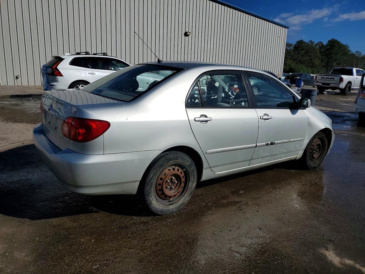 2004 TOYOTA COROLLA CE photo 3