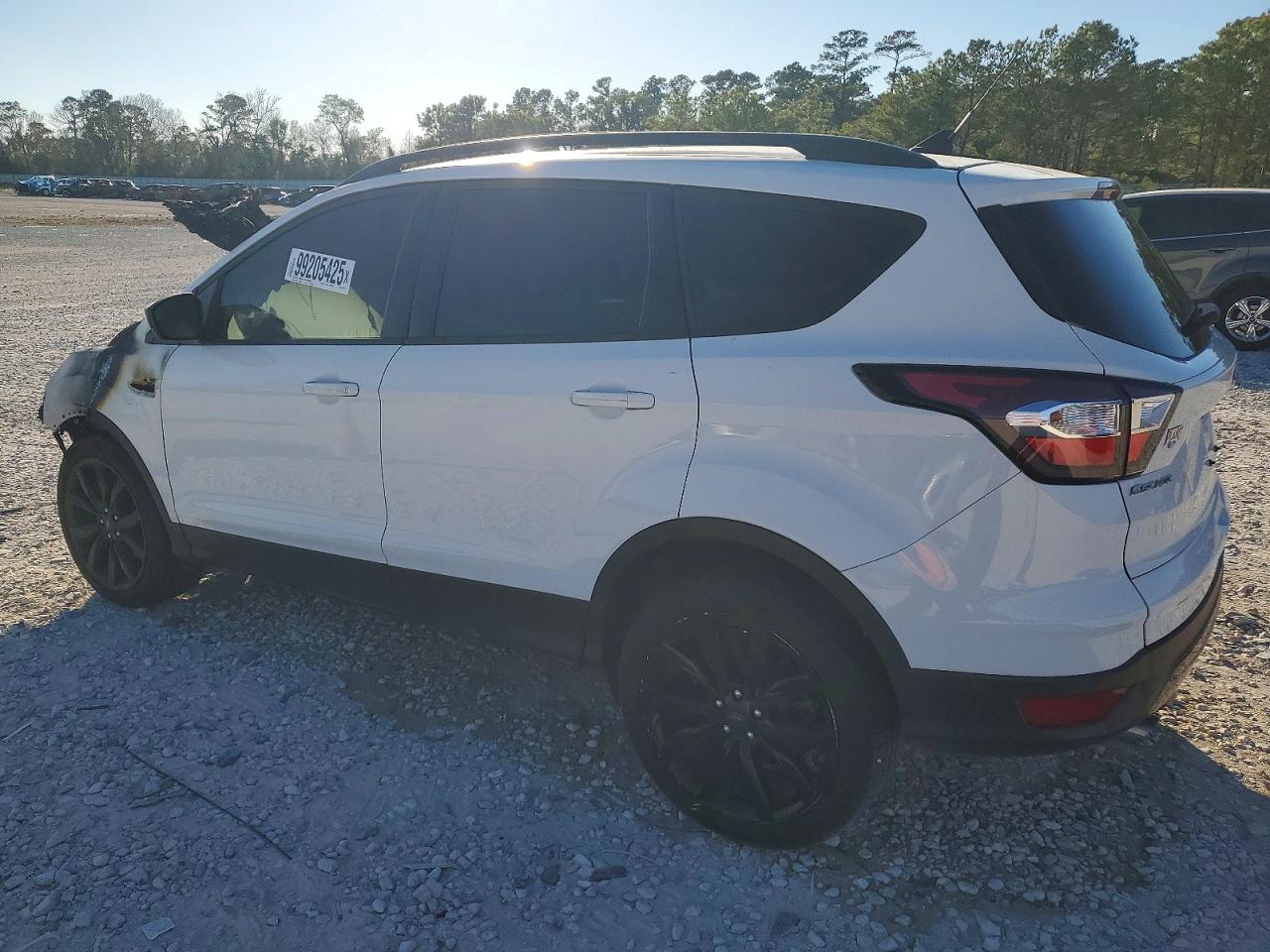 2018 FORD ESCAPE SE photo 2