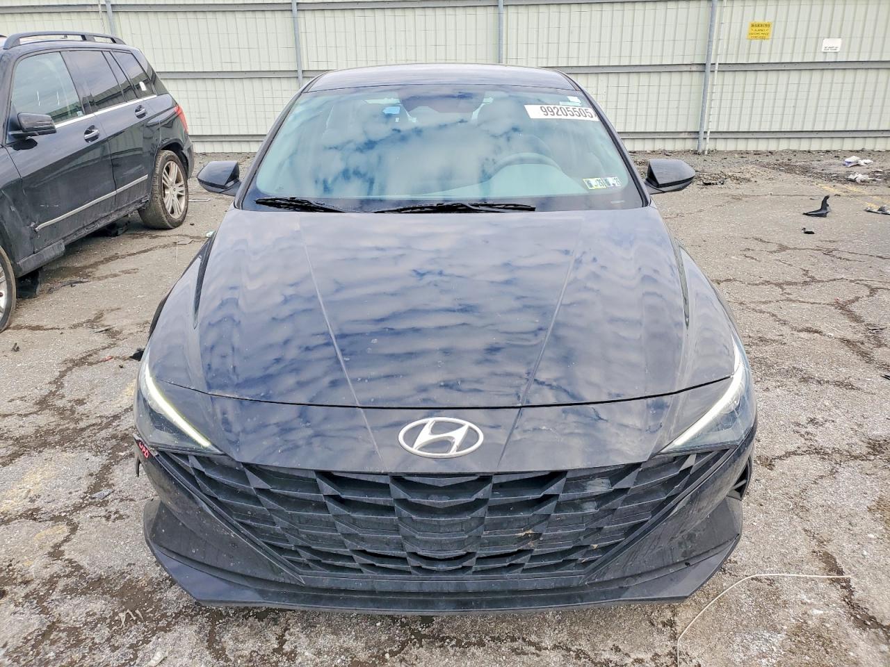 2023 HYUNDAI ELANTRA SE photo 5