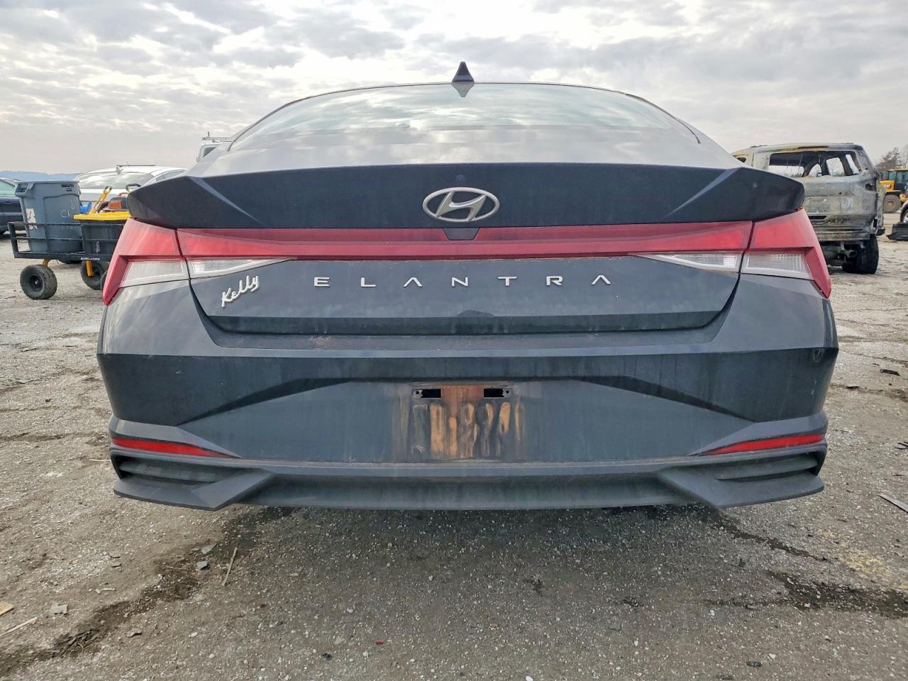 2023 HYUNDAI ELANTRA SE photo 6