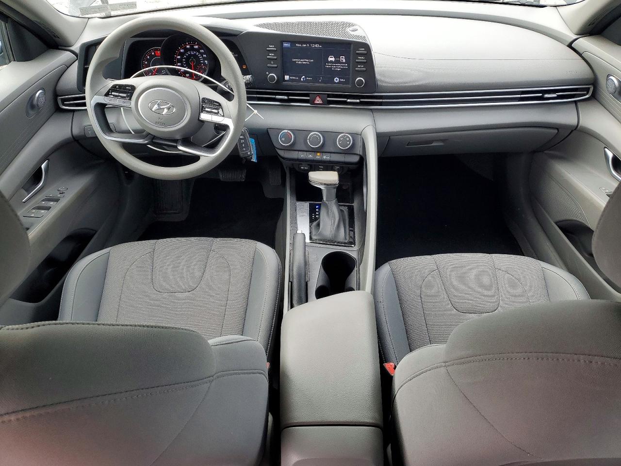 2023 HYUNDAI ELANTRA SE photo 8