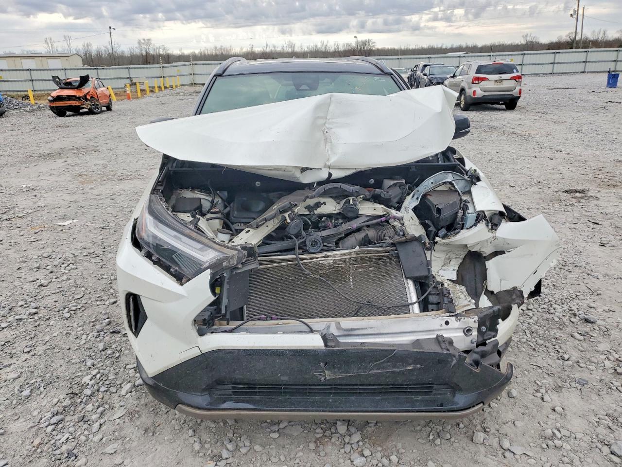 2022 TOYOTA RAV4 XSE photo 5
