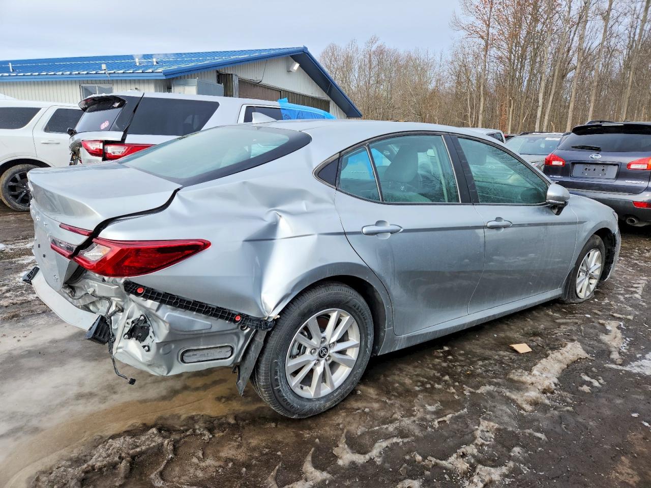 2025 TOYOTA CAMRY XSE photo 3