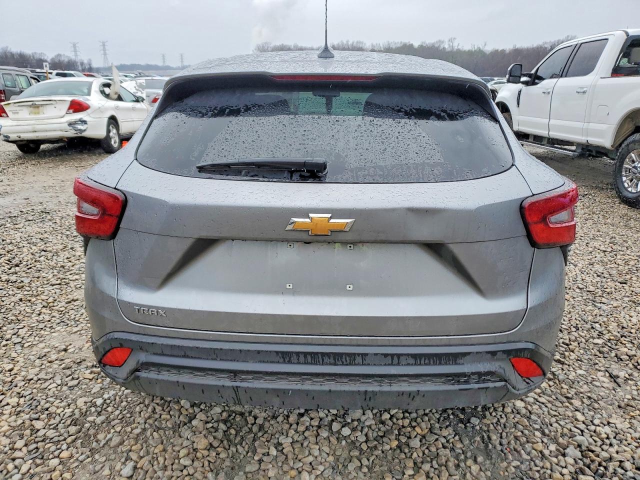 2025 CHEVROLET TRAX LS photo 11