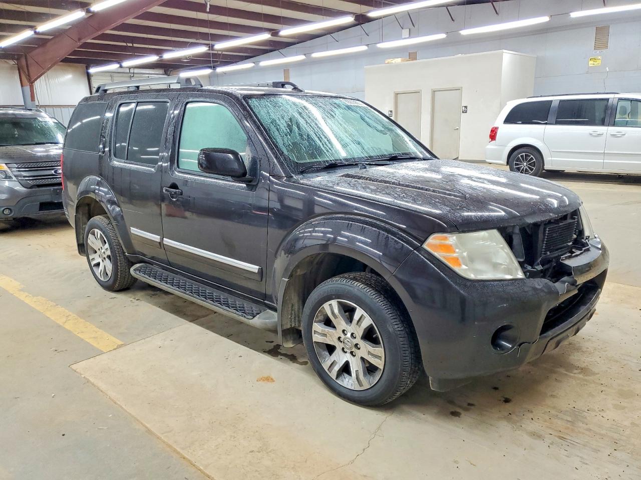 2012 NISSAN PATHFINDER S photo 4