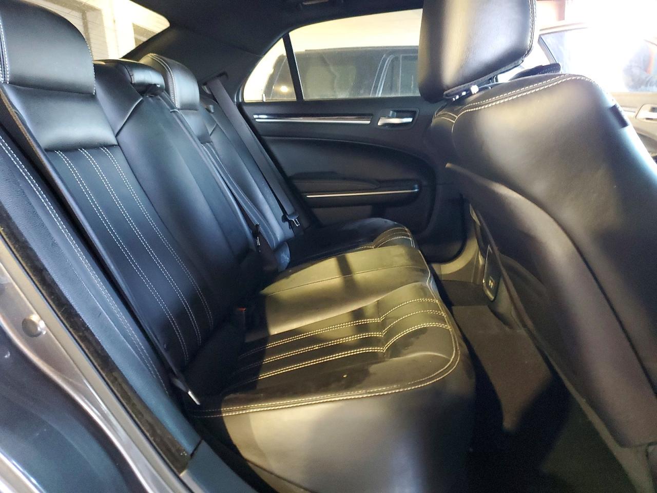 2022 CHRYSLER 300 S photo 10