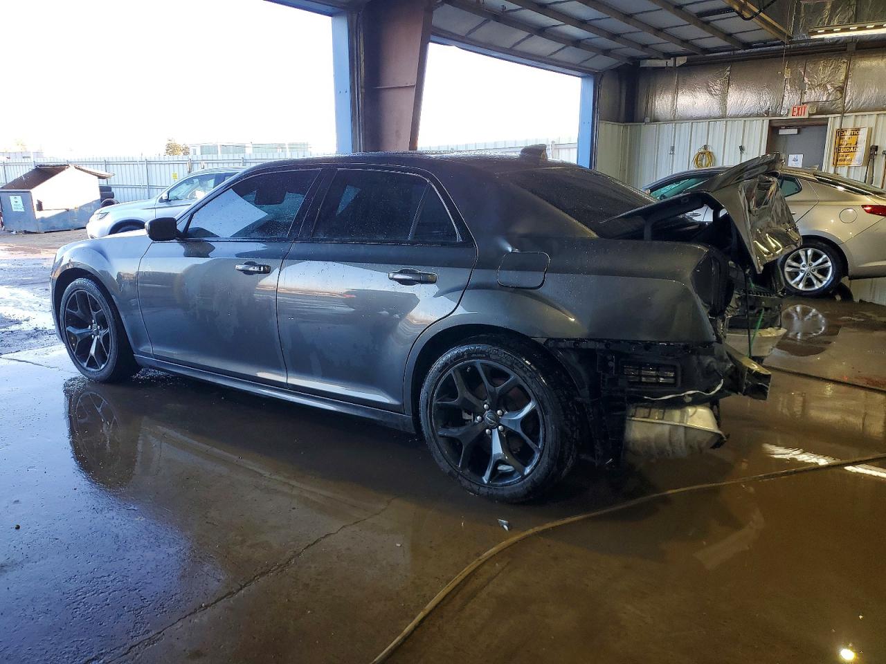 2022 CHRYSLER 300 S photo 2