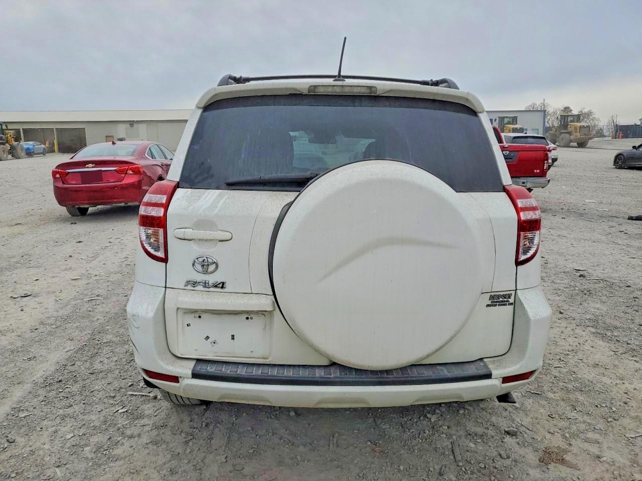 2012 TOYOTA RAV4 photo 6