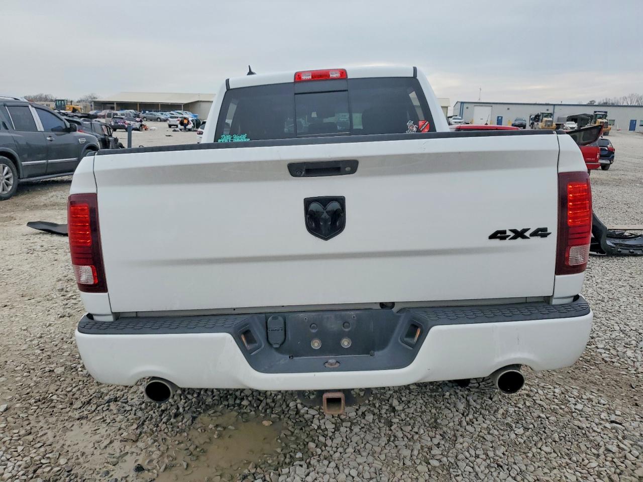 2018 RAM 1500 SPORT photo 6