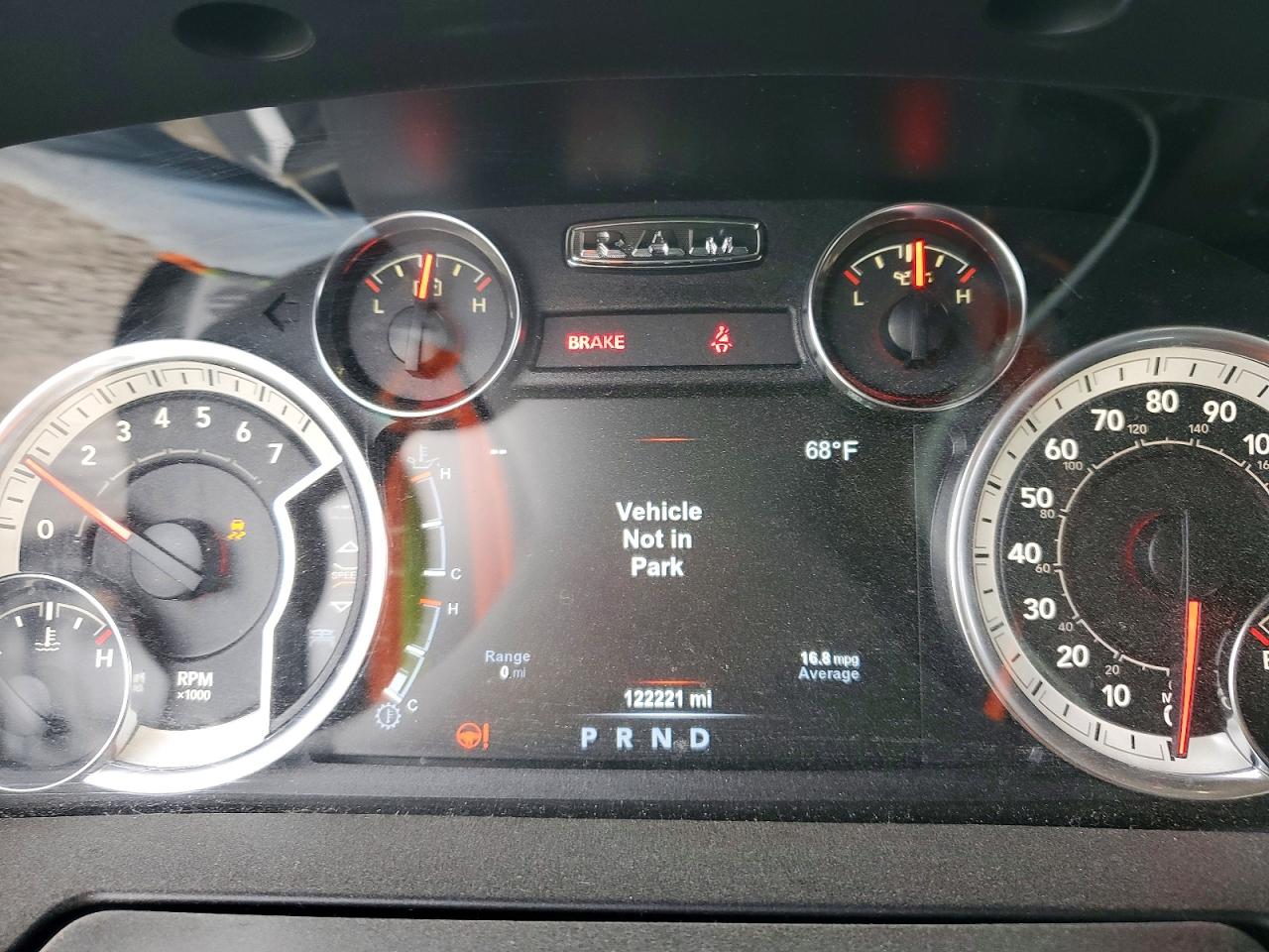 2018 RAM 1500 SPORT photo 9