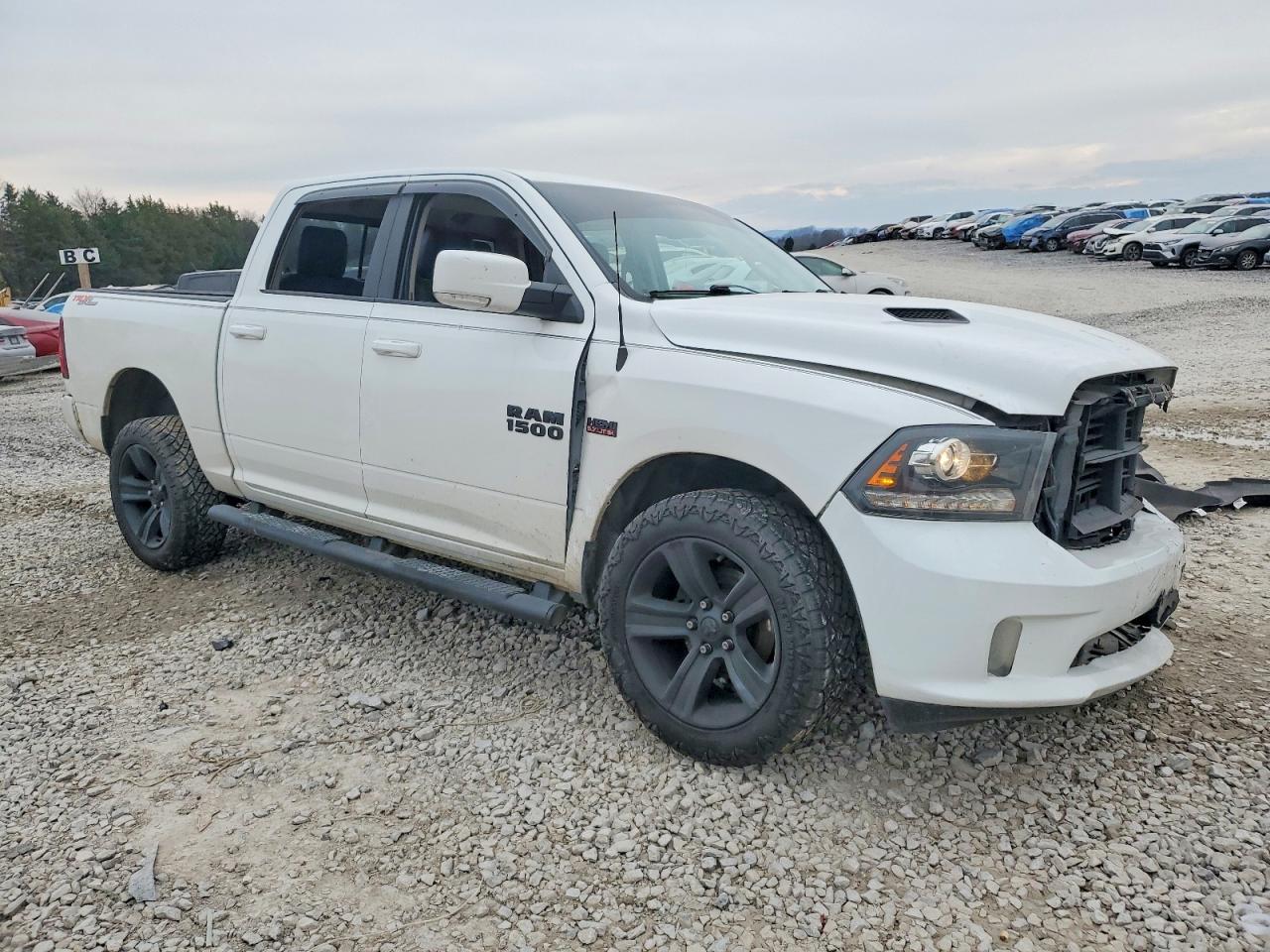 2018 RAM 1500 SPORT photo 4