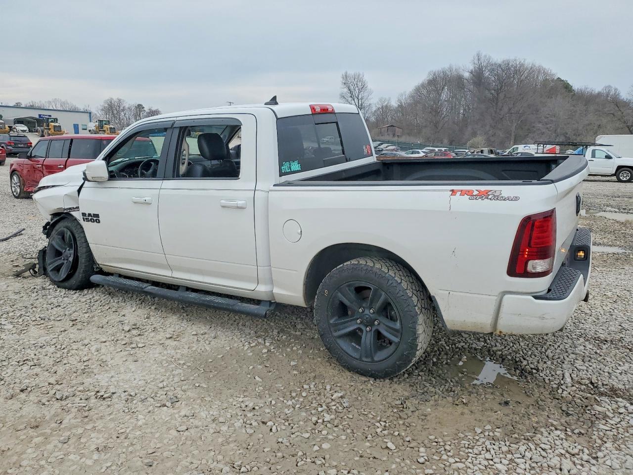 2018 RAM 1500 SPORT photo 2