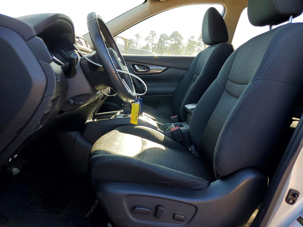 2017 NISSAN ROGUE SV photo 7