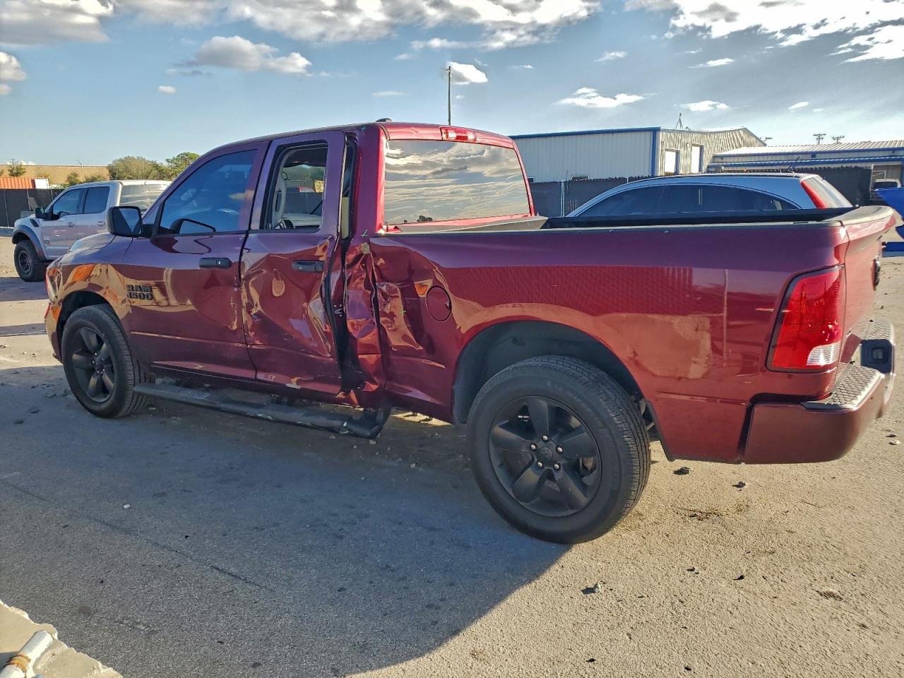 2018 RAM 1500 ST photo 2