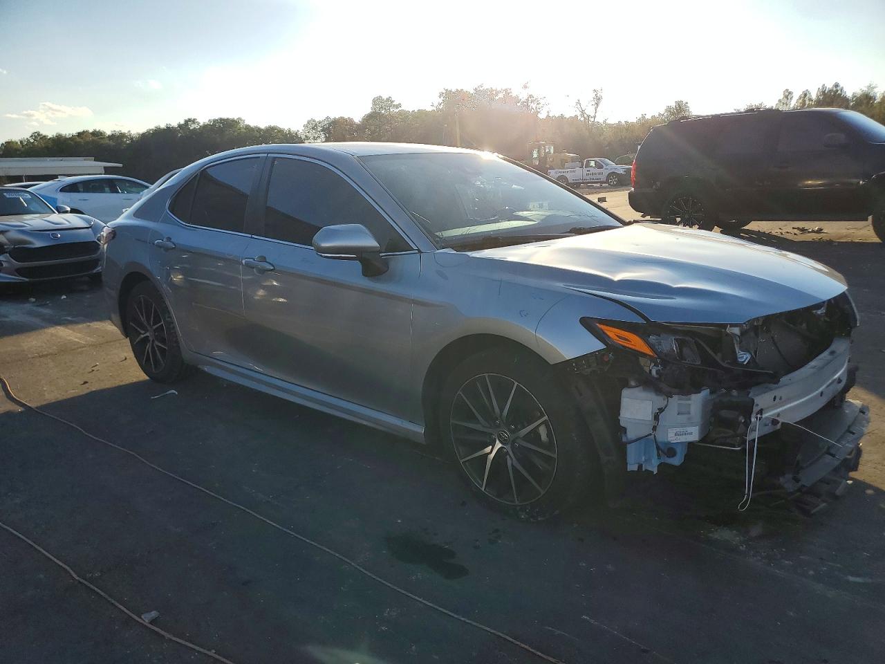 2022 TOYOTA CAMRY SE photo 4