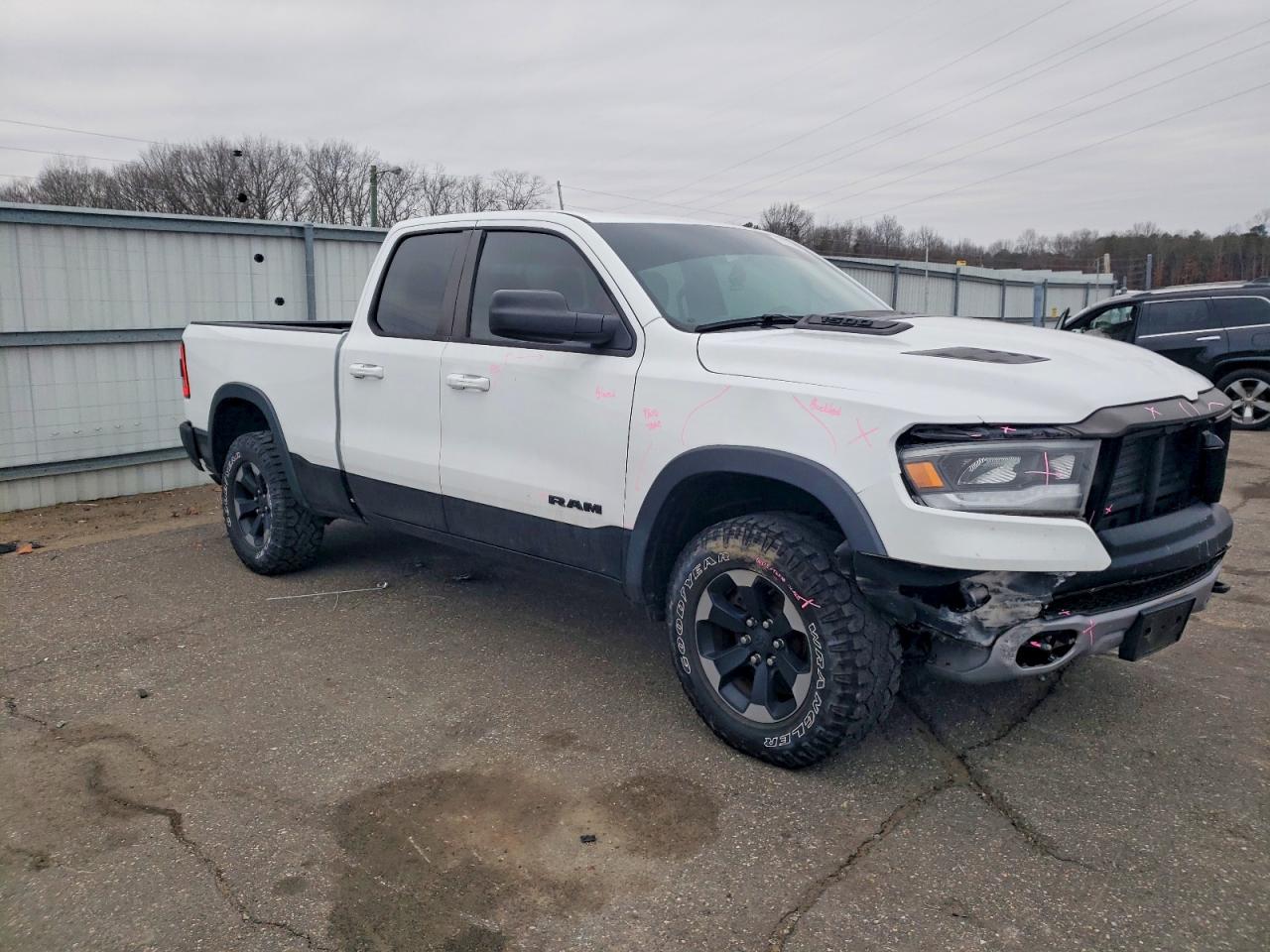 2019 RAM 1500 REBEL photo 4