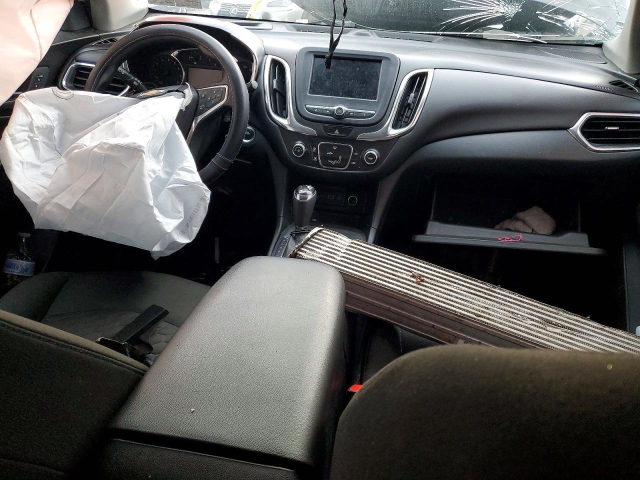 2020 CHEVROLET EQUINOX LT photo 8