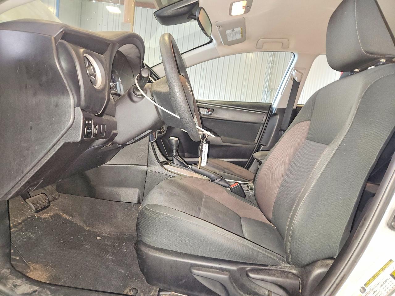 2018 TOYOTA COROLLA L photo 7