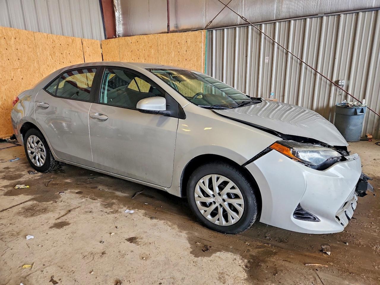 2018 TOYOTA COROLLA L photo 4