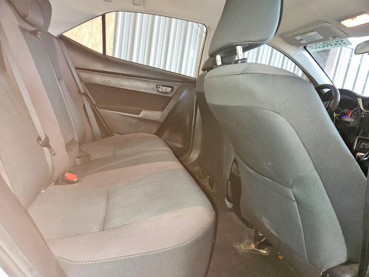 2018 TOYOTA COROLLA L photo 10