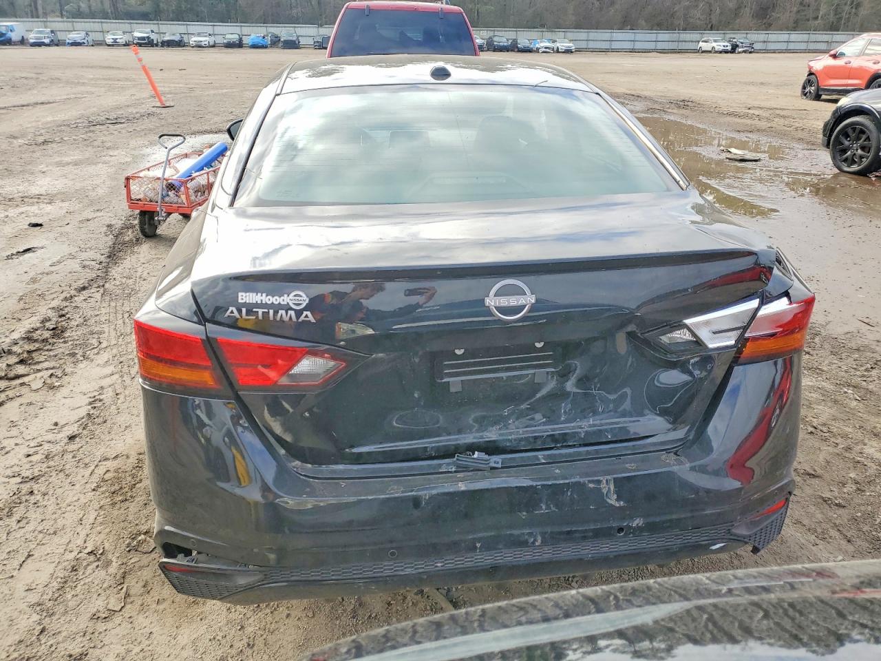 2025 NISSAN ALTIMA photo 6