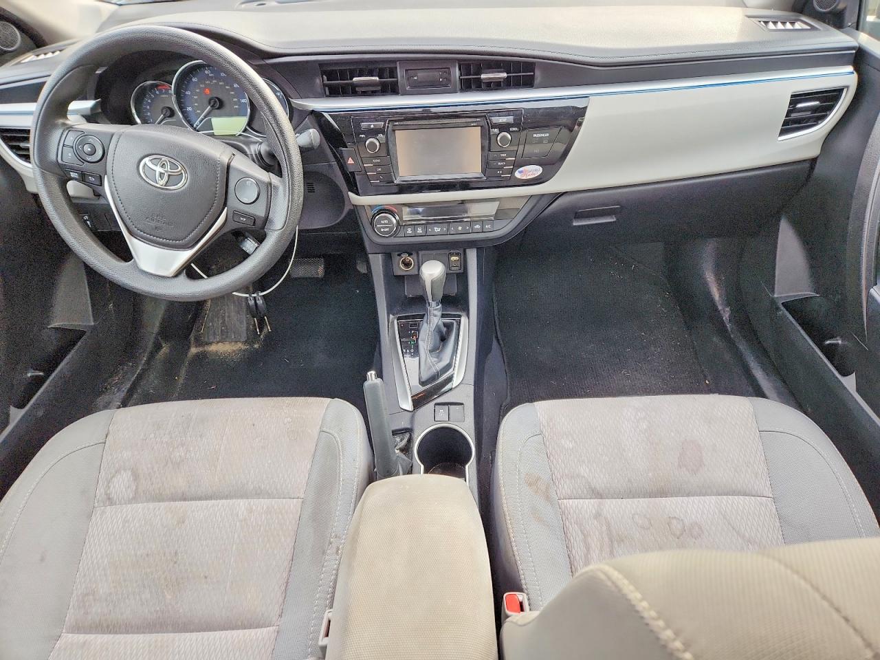 2015 TOYOTA COROLLA L photo 8
